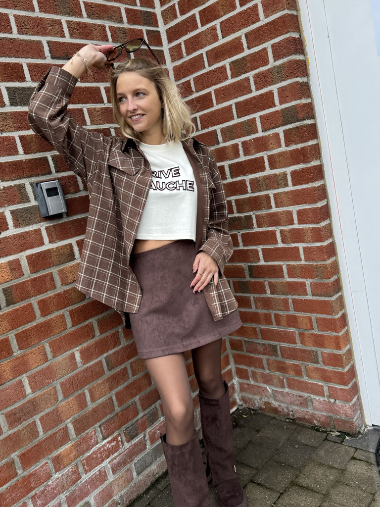 Jupe-short en daim - Chocolat4.webp