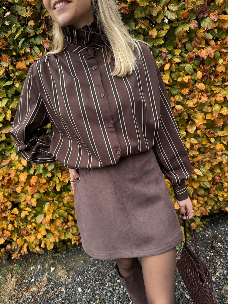 Chemise lignée Samia - Marron2.webp