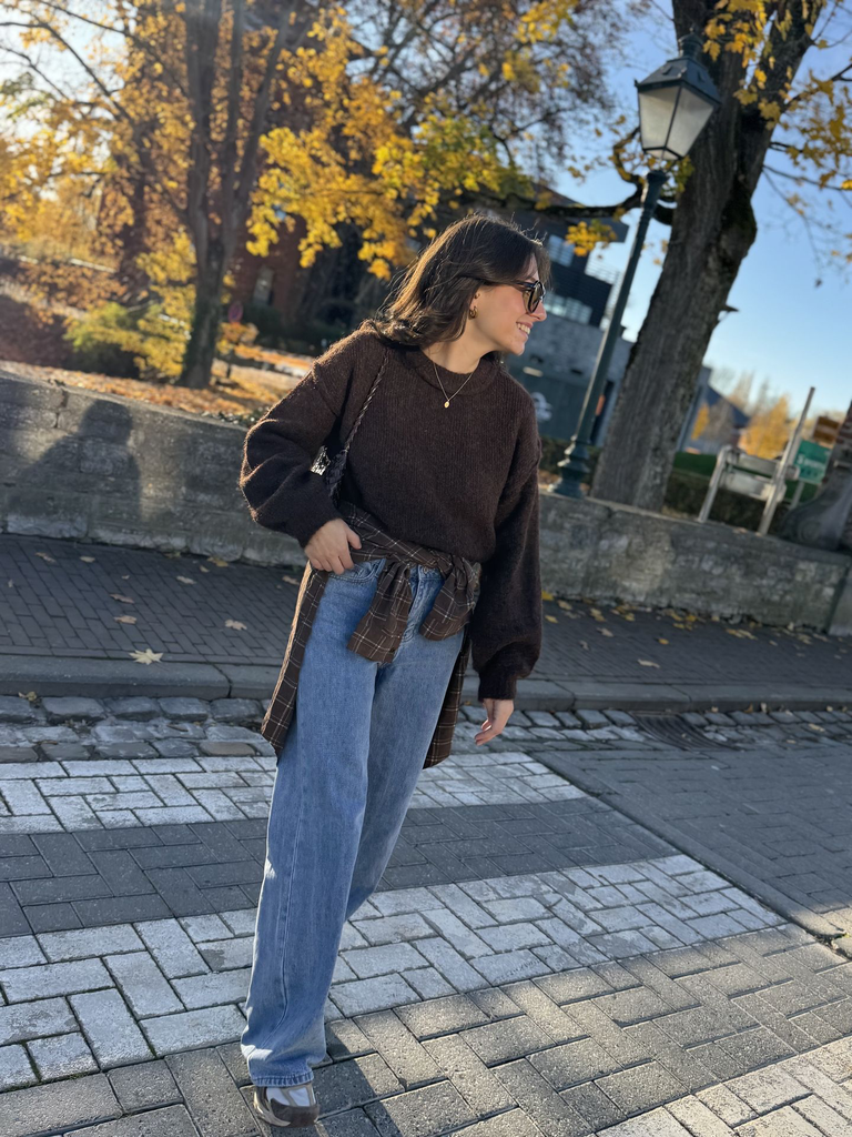 Pull Natacha-Chocolat4.webp