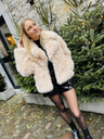 Veste en fausse fourrure - Beige2.webp