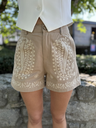 short Victoria - Beige3.webp