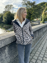 VESTE DE PLUIE MI-SAISON RÉVERSIBLE COURTE - LÉOPARD:NOIR3.webp