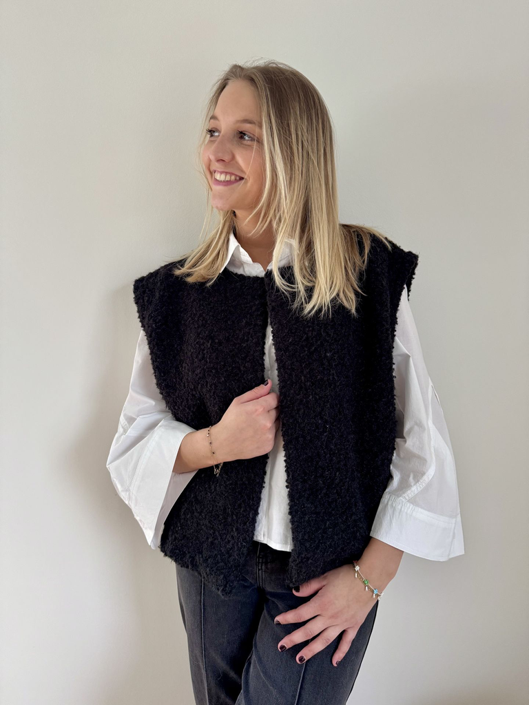 Gilet eleonore - noir2.webp