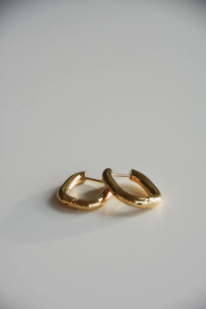 Boucles d'oreilles Eugé - Doré.webp