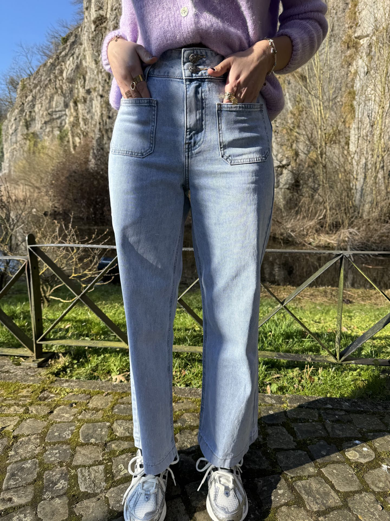 jeans Kim - bleu clair2.webp